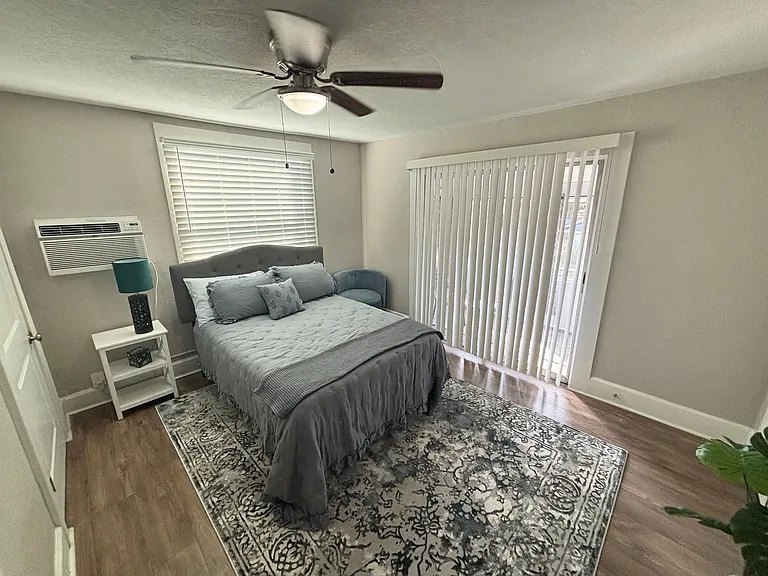 Desirable Euclid Neighborhood Apartment Building (Studio Apartments) & 2 Bedroom Single House - S... — Photo 18