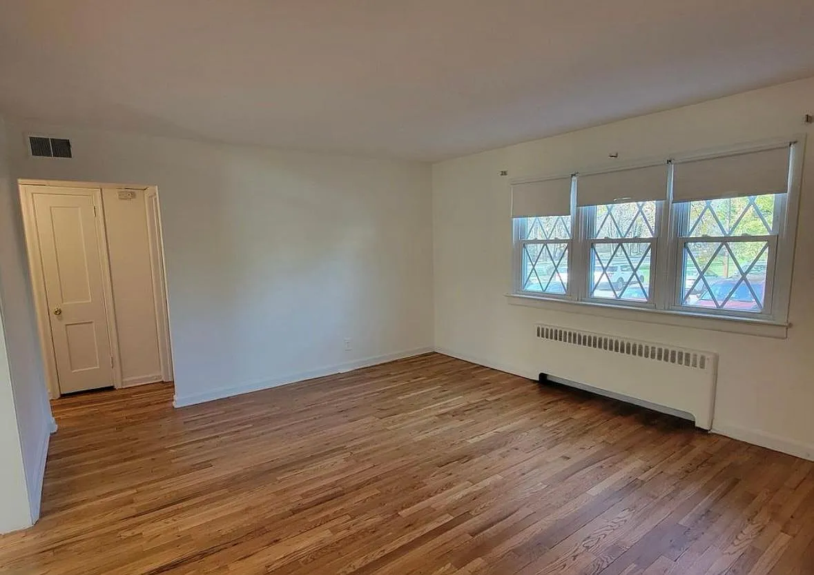 131 Cherry Parke — Photo 2