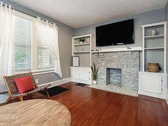 5th image of 430 Siebert St
