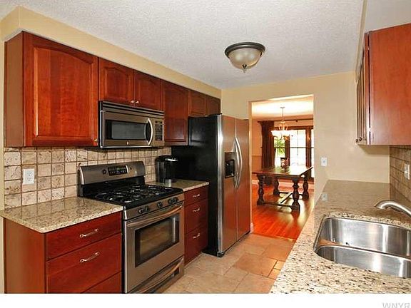 3rd image of 233 Woodshire Ct