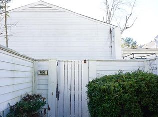 7105 Stonington Ln, Charlotte, NC 28227