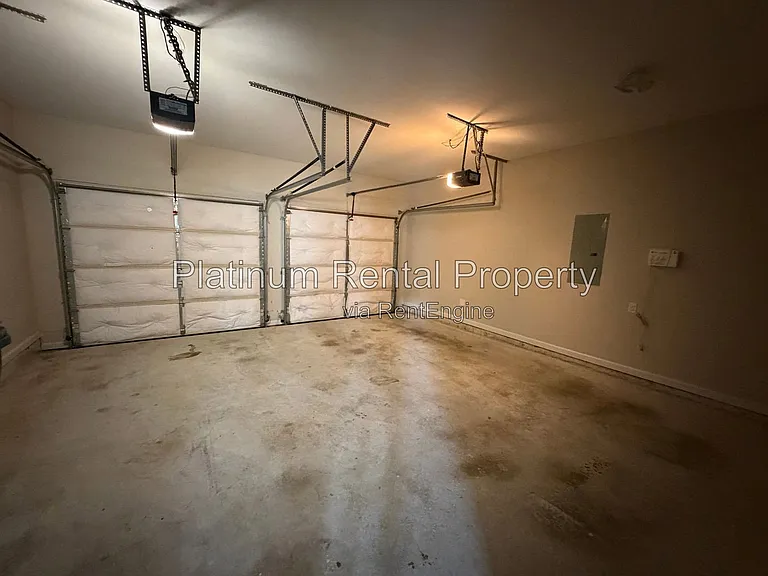 5075 Rialto Way — Photo 30