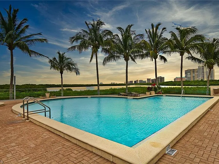 60 Seagate Dr #805 — Photo 26
