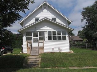 1211 W 19th St, Cedar Falls, IA 50613