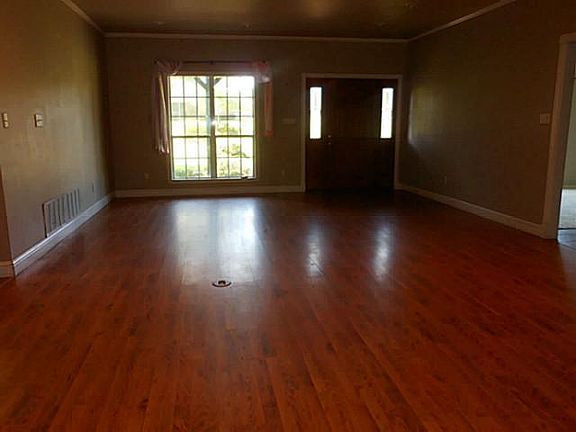 2nd image of 254 County Road 1218