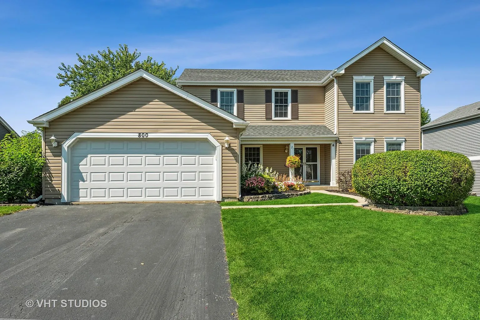 800 Southwick Dr photo 1