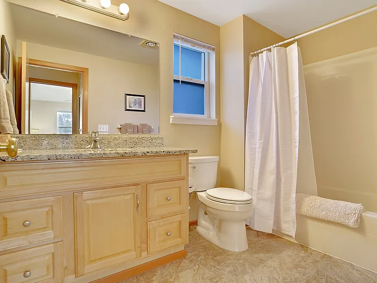 731 Elm St SW #A — Photo 20