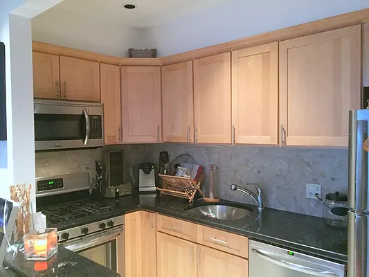 Rented by Salizzoni Realty | media 18