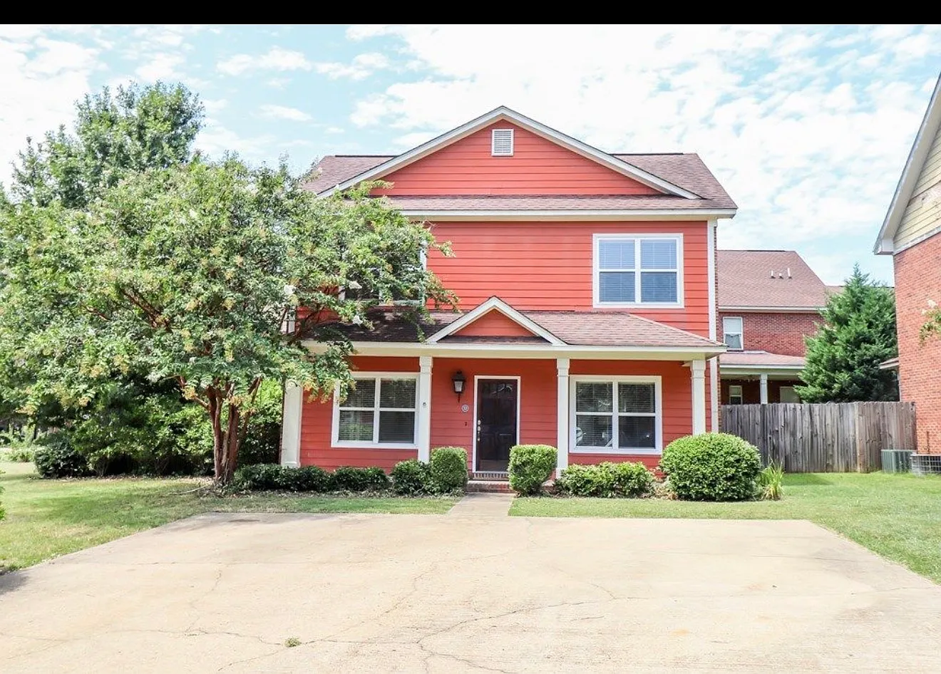 3 bed, 2.5 bath, 1558 sqft, $2,500 — Photo 2