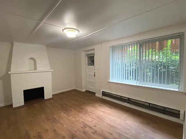 605 W Hoover Ave #1 — Photo 2