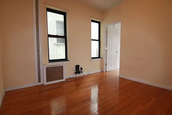 Rented by Green Home NY Realty LLC | media 24