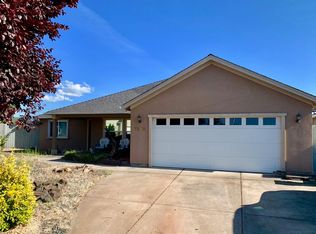 7302 Woodlake Ct, White City, OR 97503