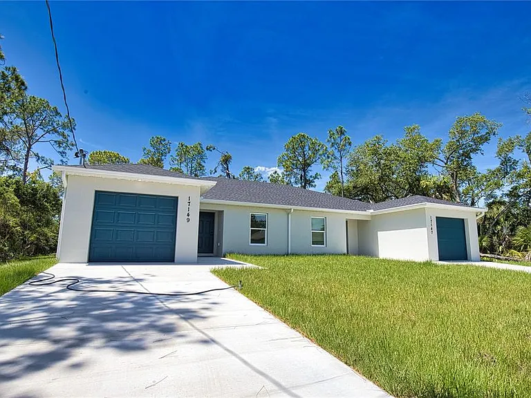 17147 Carleen Ave — Photo 2