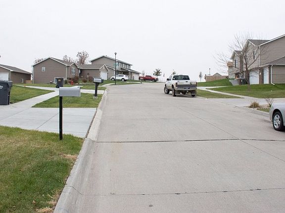 4th image of 2721 NW Dahlia Dr
