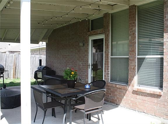 5th image of 8136 Hulen Park Cir
