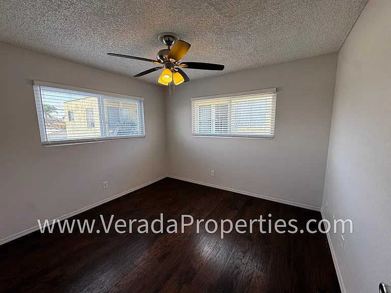 3514 Van Dyke Ave #8 — Photo 5