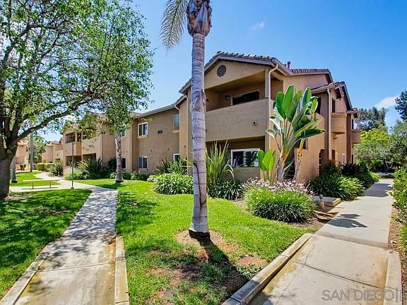 5th image of 204 Woodland Pkwy Unit 219