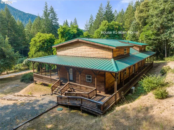 37124 Agness Illahe Rd, Agness, OR 97406