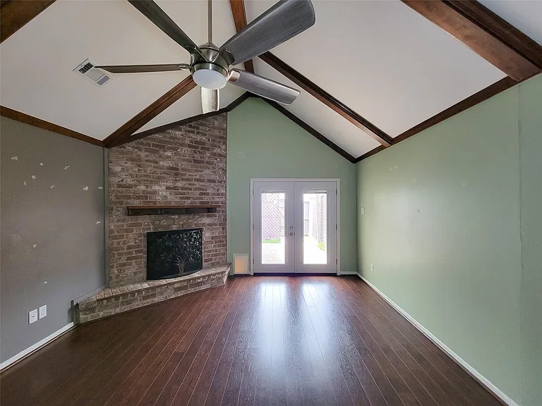 2815 Cambridge Ln — Photo 17