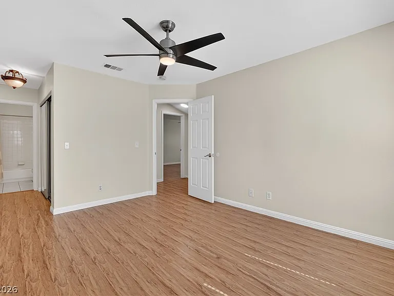 7926 Rosellen Ave — Photo 15