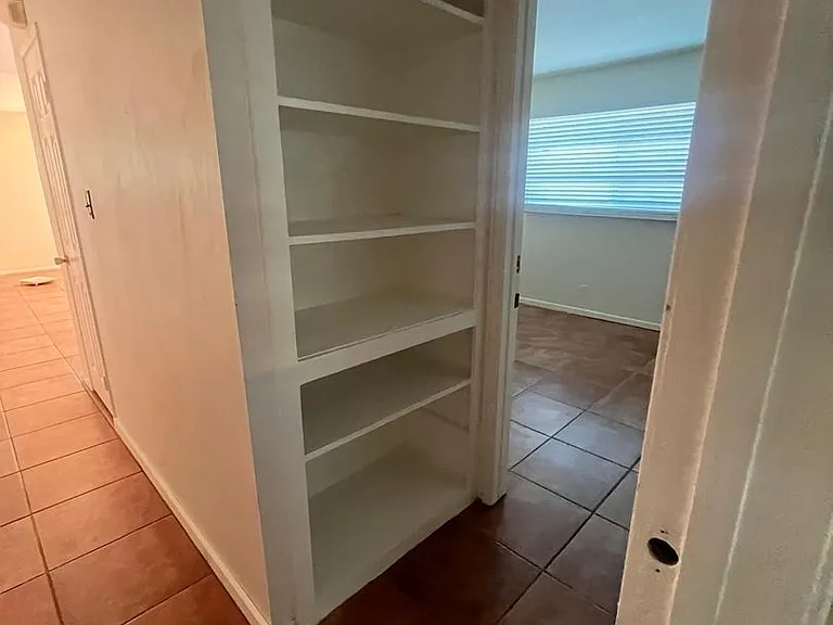 8409 Topanga Canyon Blvd — Photo 41