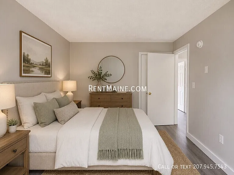 8 Hillside Ln #4 — Photo 17