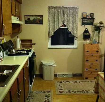 3rd image of 115 Collinhill Pl