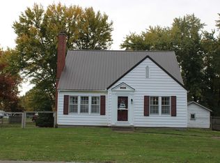 408 Thomas St, Iuka, IL 62849