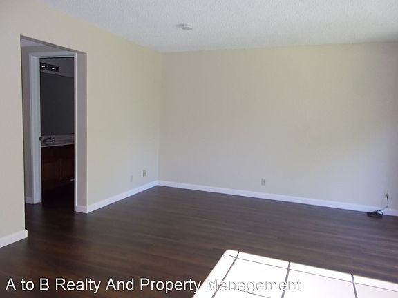 5th image of 32755 Hilmar St