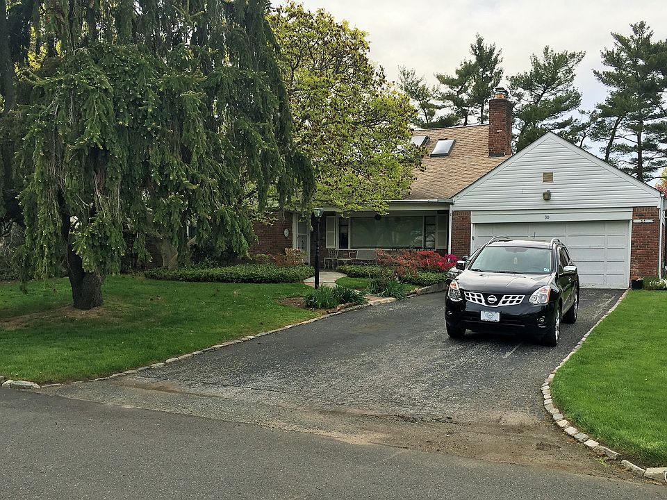 1st image of 30 Keats Ln
