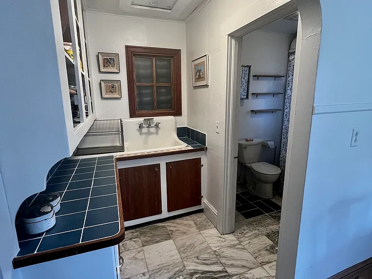 54 Hayward St #B — Photo 7