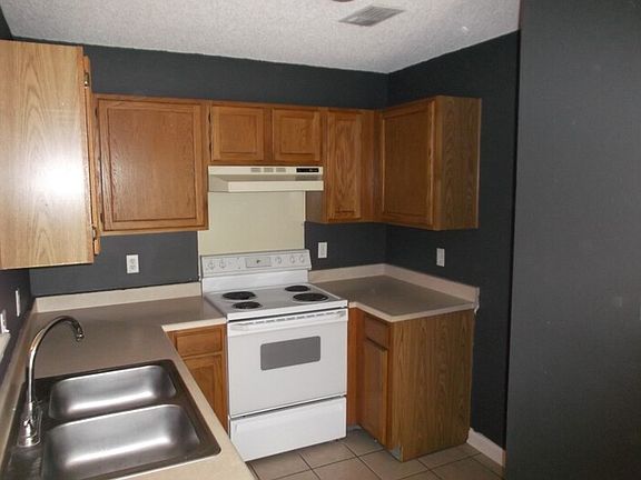 4th image of 7531 Heathridge