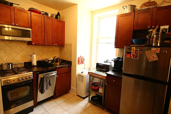 Rented by JK Dansar Corp | media 12