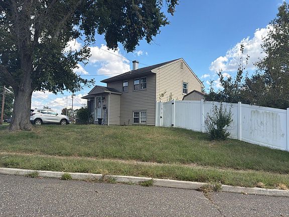 2nd image of 440 Baylor Rd