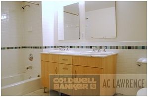 4th image of 220 Front St APT 4D