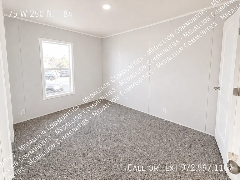 75 W 250 N #84 — Photo 4