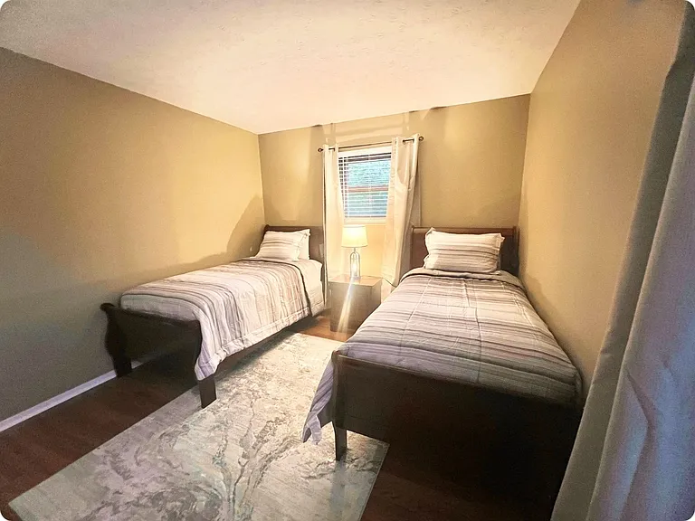 Guest Bedroom #2