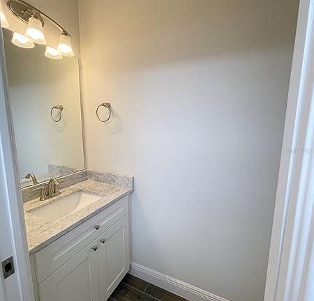3rd image of 2411 W Fig St