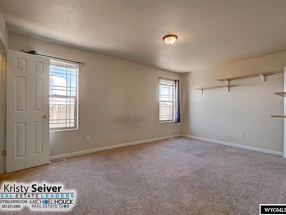 4th image of 717 Reshaw Cir