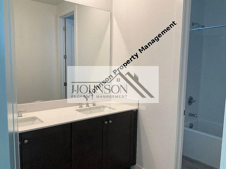 405 Avendale Dr — Photo 13