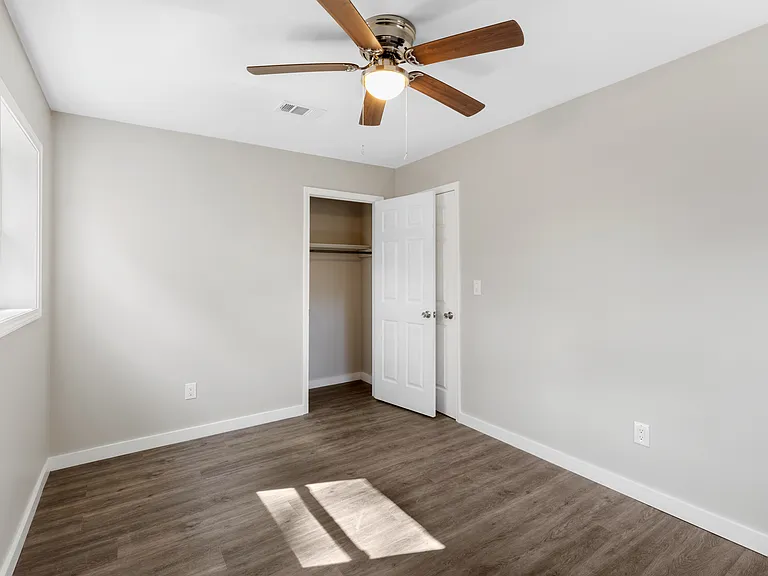 225 Etta St — Photo 13
