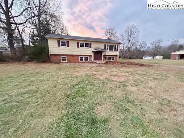 2330 NE 40th Ave. Court, Hickory, NC 28601