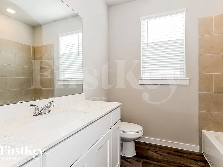 357 N Centro Cir — Photo 17