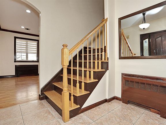 4th image of 11 Laura Place #2