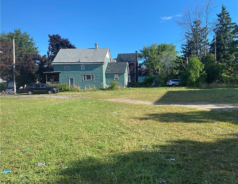 1st image of 648 Walden Ave