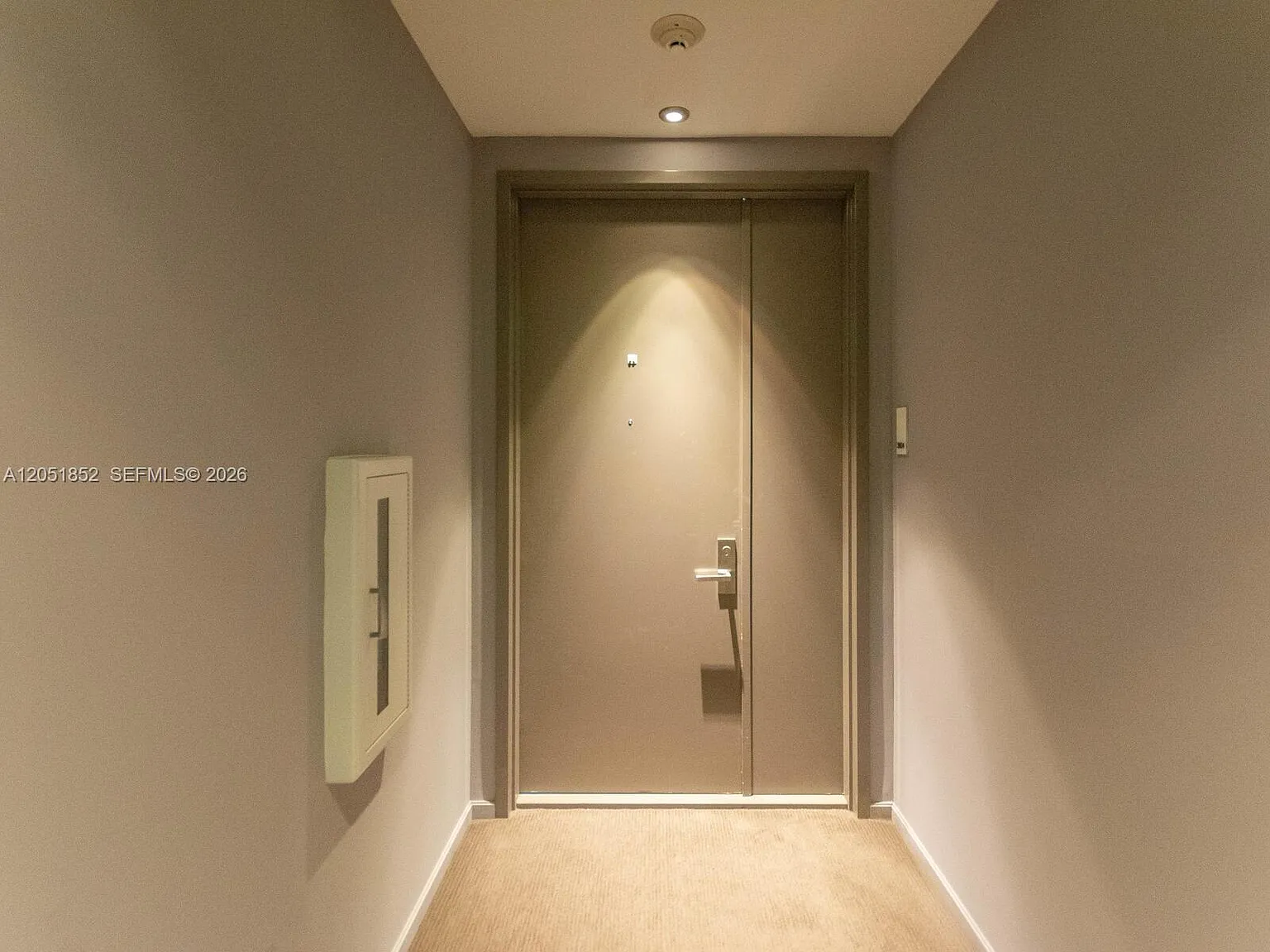 4 bed, 2365 sqft, $13,800 — Photo 4