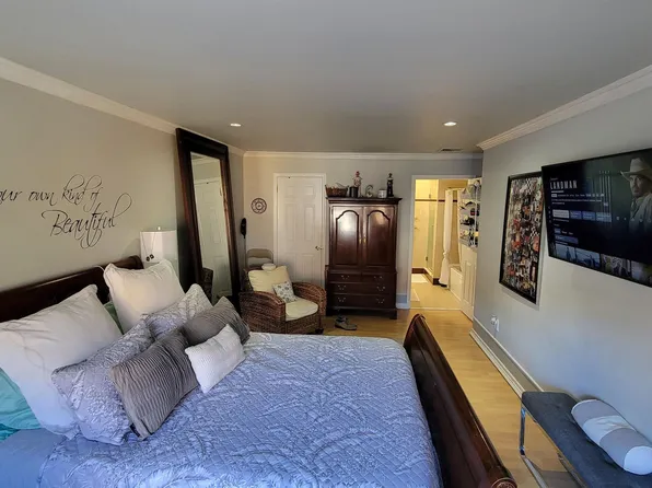 780 River Road image 11 of 50