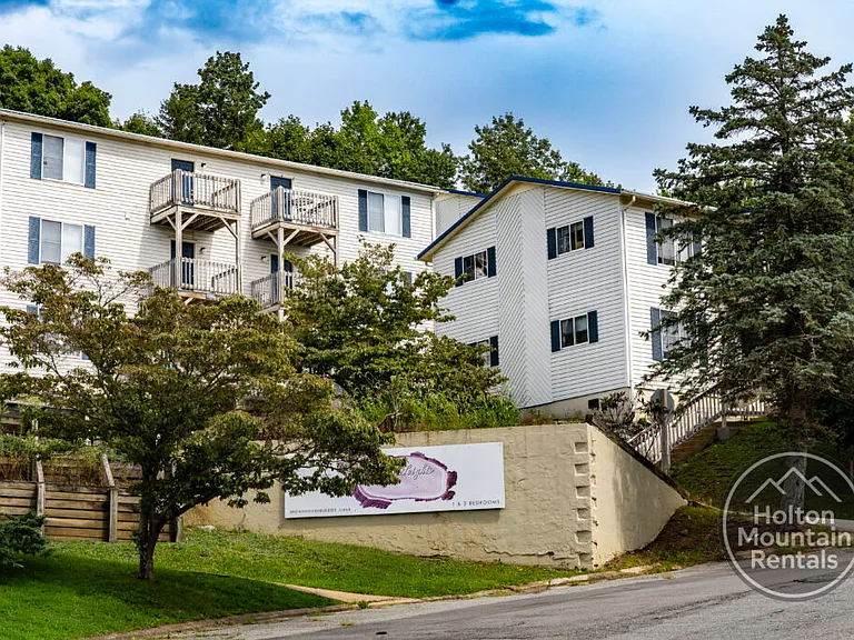 189 Eric Ln #1 — Photo 3