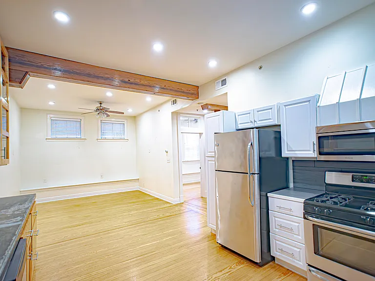 4121 Magazine St #1 — Photo 3