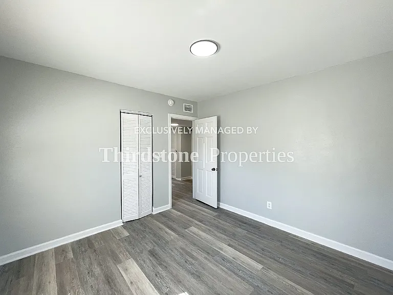 728 Shearer Ave — Photo 9